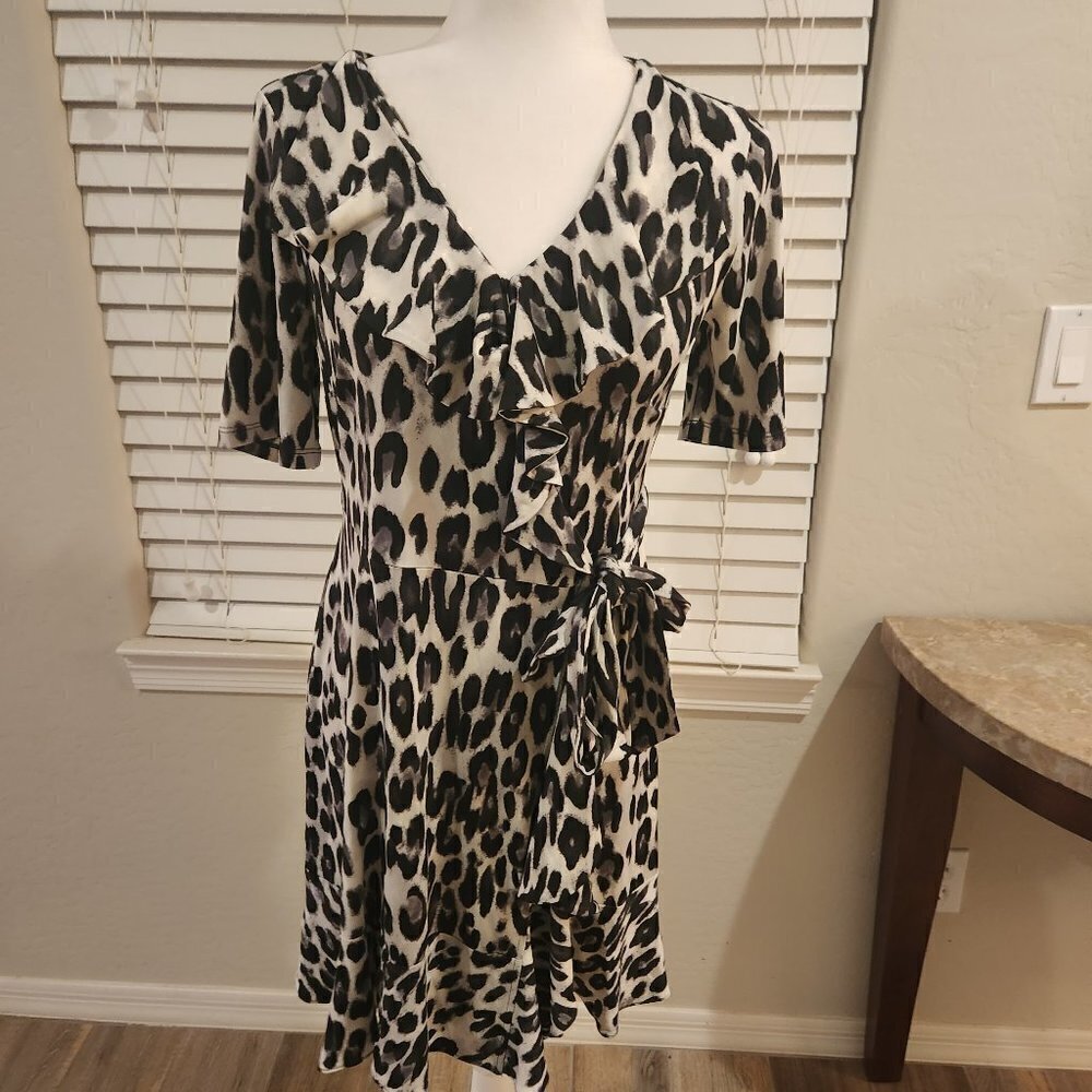 The LIMITED print Dress. Size XS (easily a S). NWT